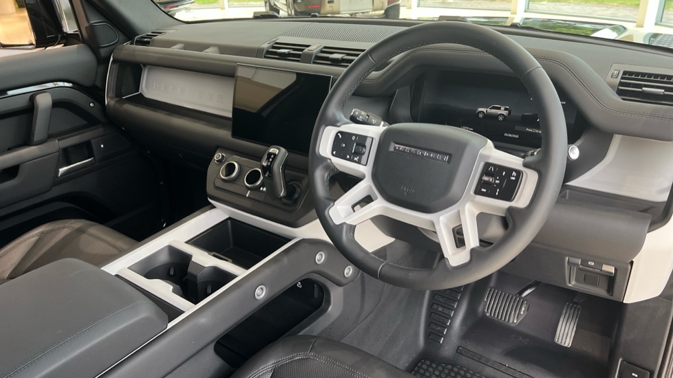 Used Land Rover Defender 2024 for sale - 76007902: Photo 28