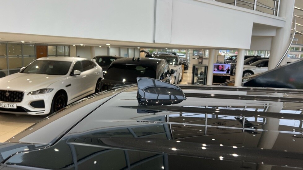 Used Land Rover Defender 2024 for sale - 76007902: Photo 42