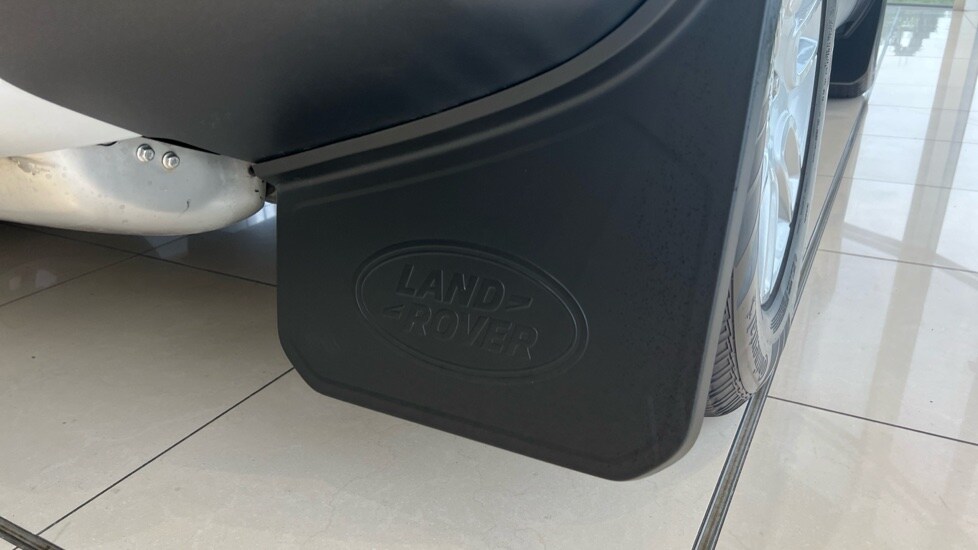 Used Land Rover Defender 2024 for sale - 76007902: Photo 47