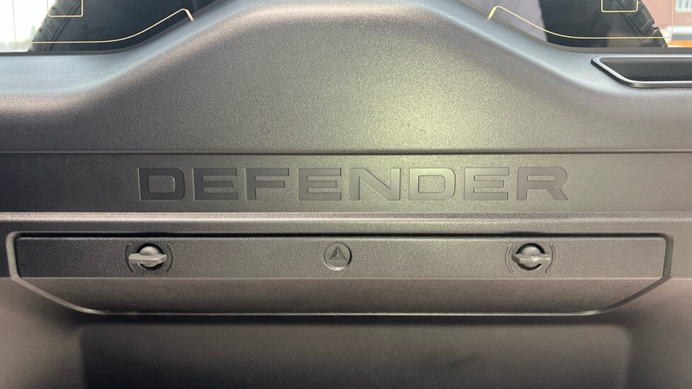 Used Land Rover Defender 2024 for sale - 76007902: Photo 72