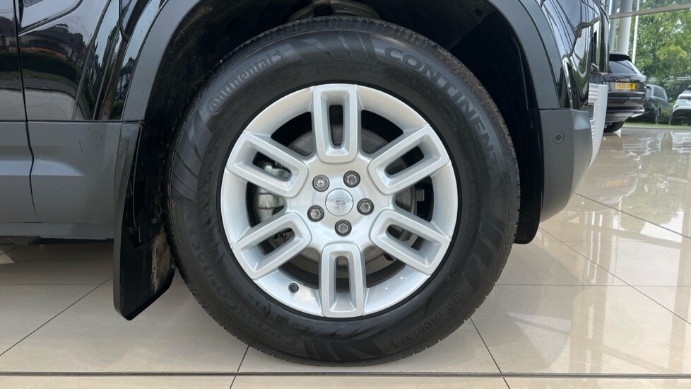Used Land Rover Defender 2024 for sale - 76007902: Photo 8