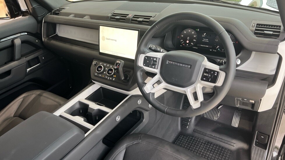 Used Land Rover Defender 2024 for sale - 76007902: Photo 9