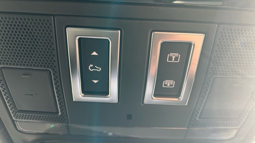 Used Land Rover Range Rover Evoque 2025 for sale - 76826823: Photo 65