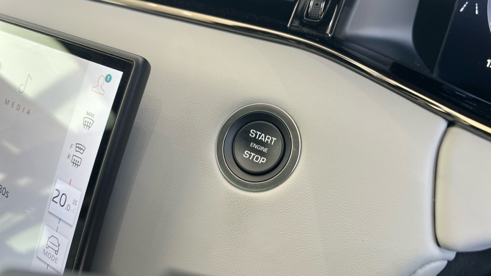 Used Land Rover Range Rover Evoque 2025 for sale - 76826823: Photo 69