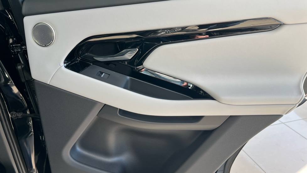 Used Land Rover Range Rover Evoque 2025 for sale - 76826823: Photo 84