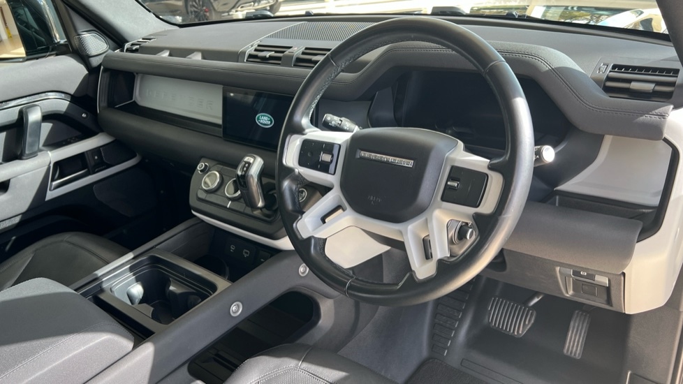 Used Land Rover Defender 2022 for sale - 76146085: Photo 28