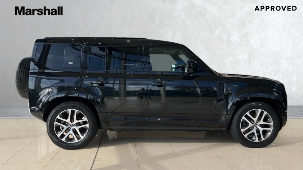 Used Land Rover Defender 2022 for sale - 76146085: Photo 5