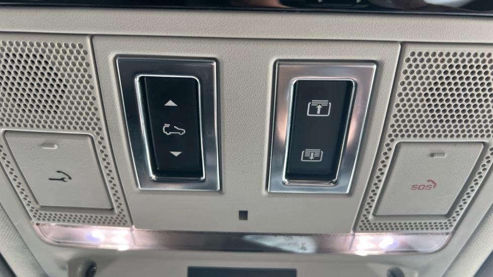 Used Land Rover Defender 2022 for sale - 76146085: Photo 57
