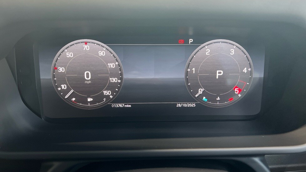 Used Land Rover Defender 2025 for sale - 76384340: Photo 16