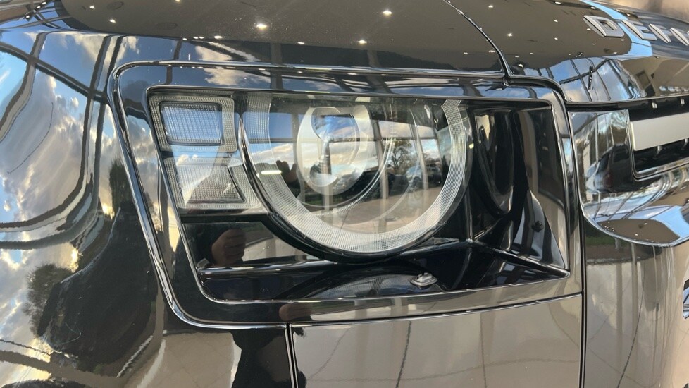 Used Land Rover Defender 2025 for sale - 76384340: Photo 17