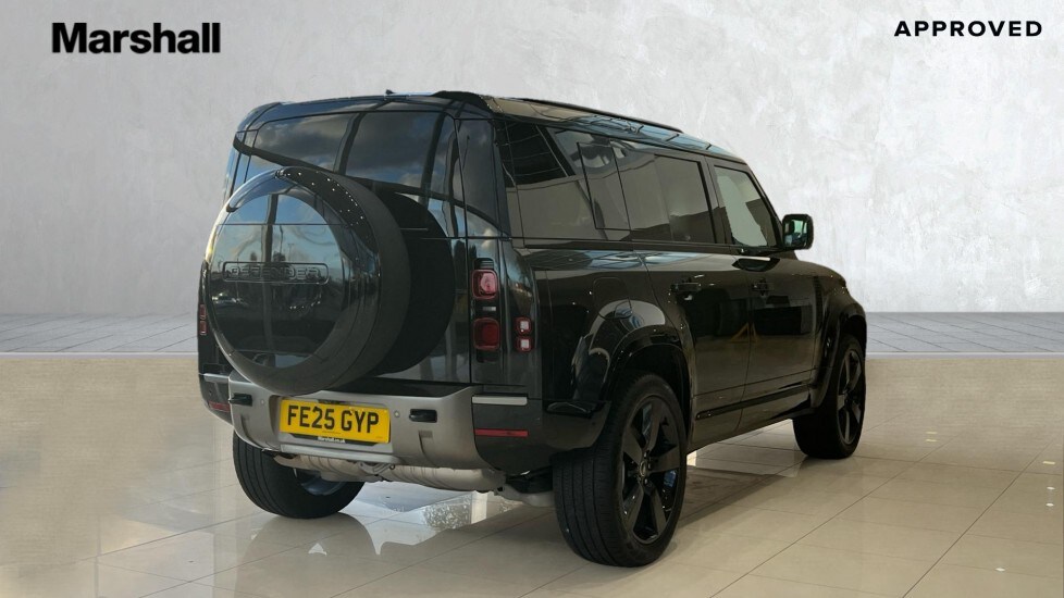 Used Land Rover Defender 2025 for sale - 76384340: Photo 25