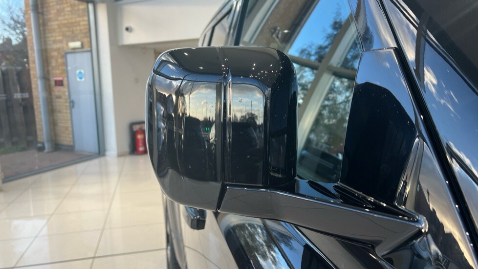 Used Land Rover Defender 2025 for sale - 76384340: Photo 39