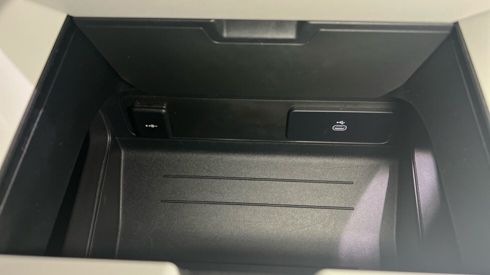 Used Land Rover Defender 2025 for sale - 76384340: Photo 61