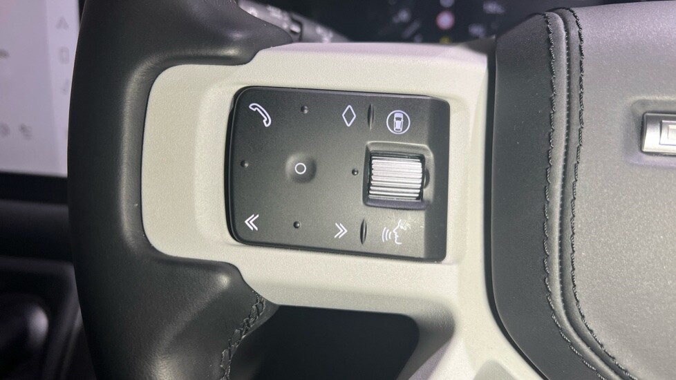 Used Land Rover Defender 2025 for sale - 76384340: Photo 66