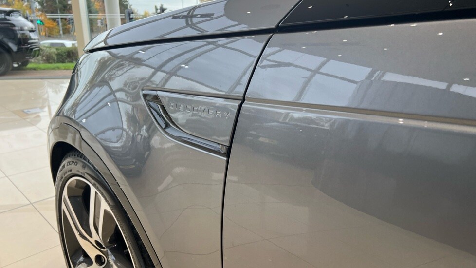 Used Land Rover Discovery 2024 for sale - 76575187: Photo 20
