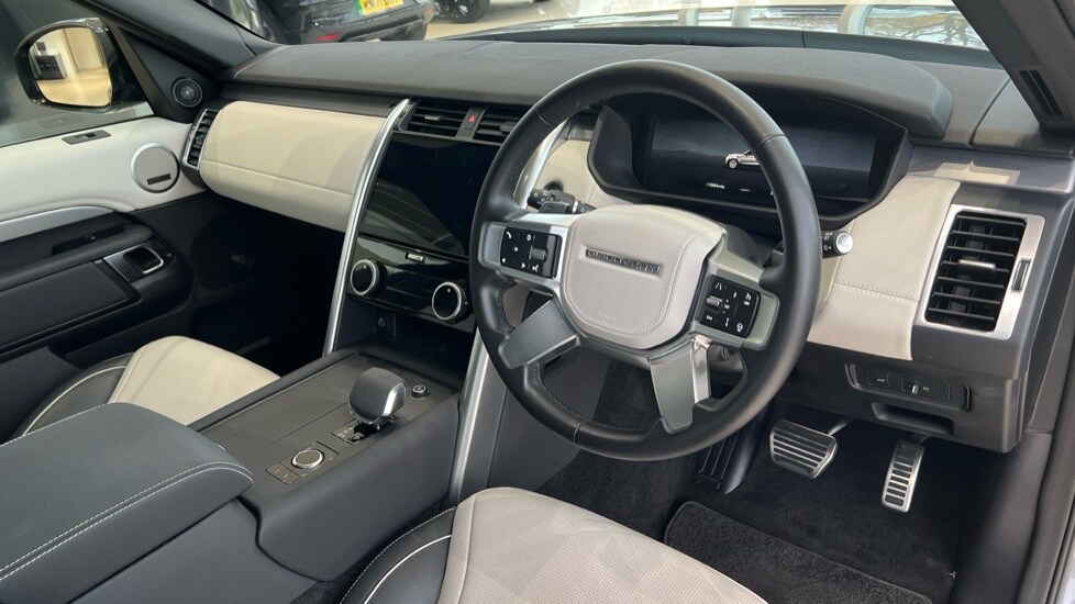 Used Land Rover Discovery 2024 for sale - 76575187: Photo 28