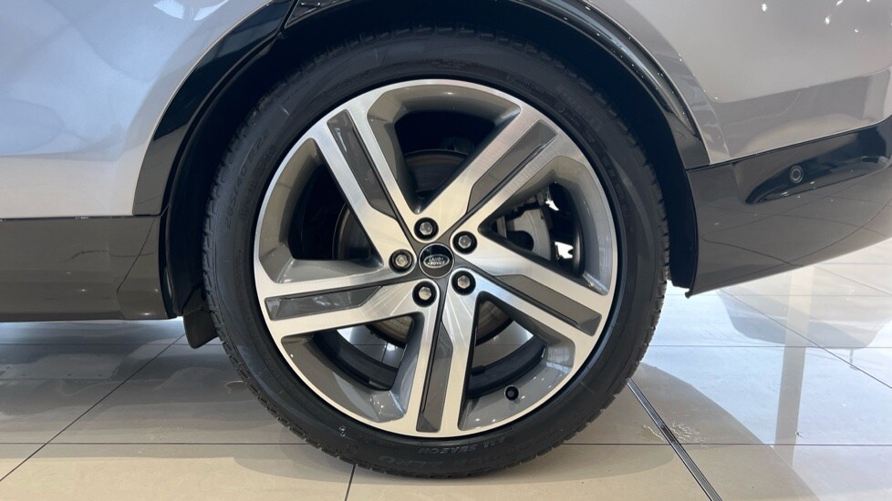 Used Land Rover Discovery 2024 for sale - 76575187: Photo 33