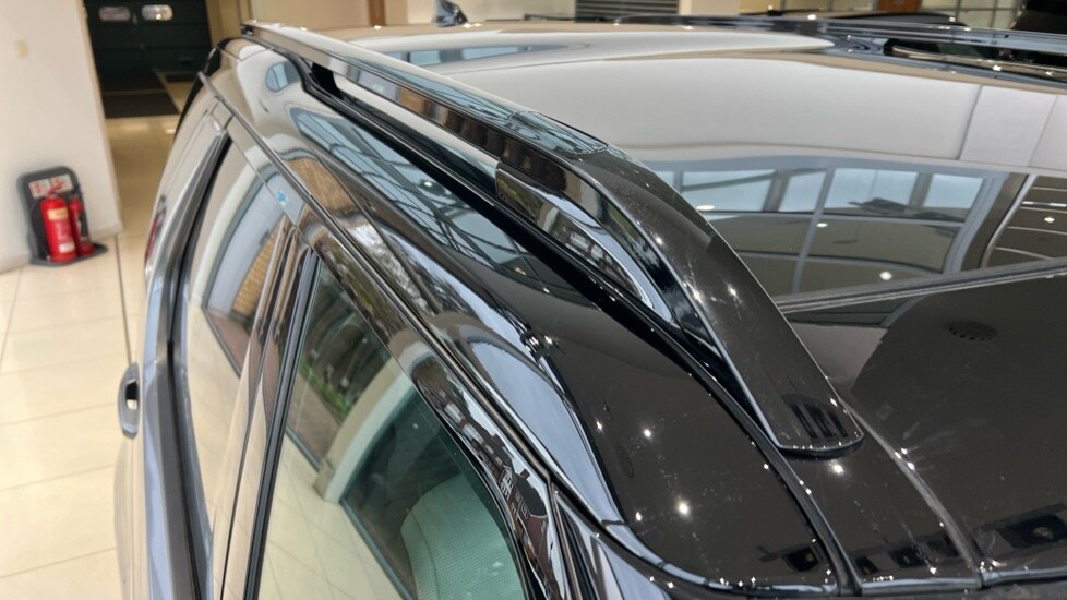 Used Land Rover Discovery 2024 for sale - 76575187: Photo 41