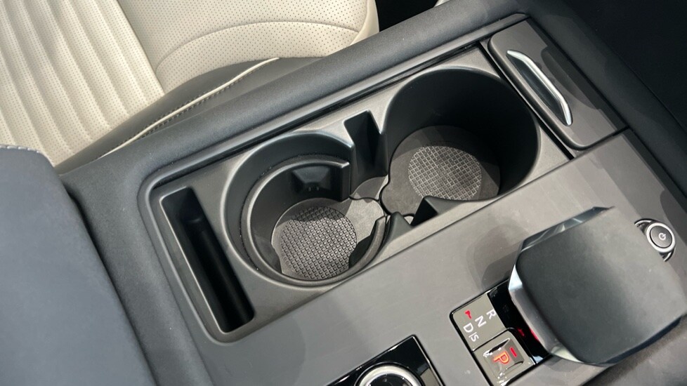 Used Land Rover Discovery 2024 for sale - 76575187: Photo 62