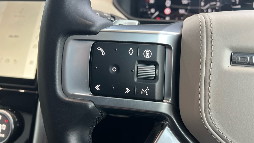 Used Land Rover Discovery 2024 for sale - 76575187: Photo 69