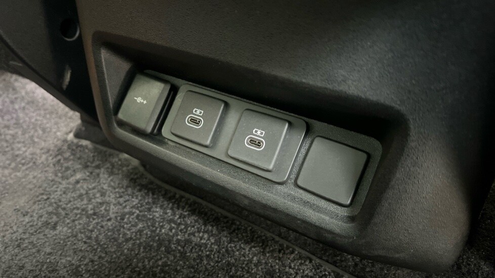 Used Land Rover Discovery 2024 for sale - 76575187: Photo 84