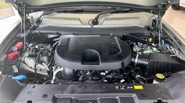 Used Land Rover Defender 2025 for sale - 76234105: Photo 30