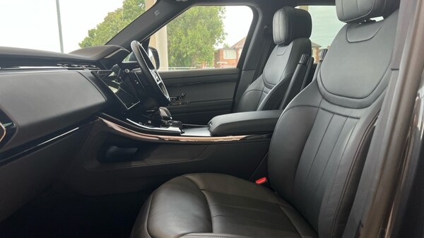 Used Land Rover Range Rover Sport 2024 for sale - 76191183: Photo 3