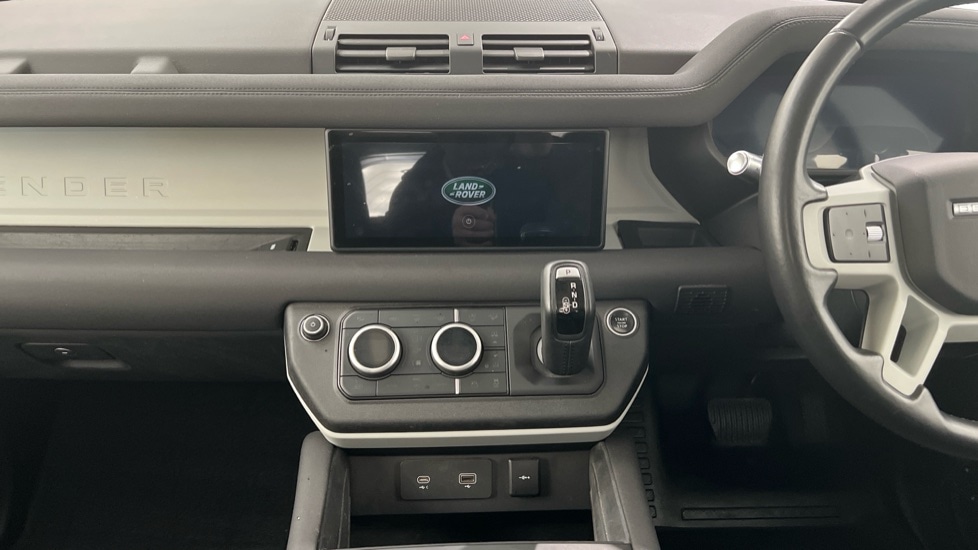 Used Land Rover Defender 2020 for sale - 76338864: Photo 29