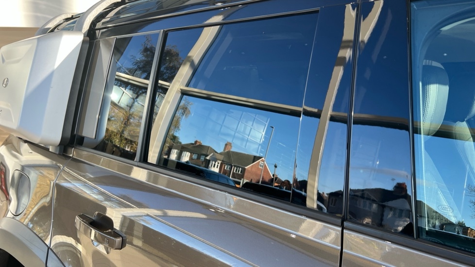 Used Land Rover Defender 2020 for sale - 76338864: Photo 43
