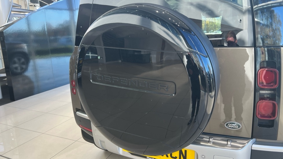 Used Land Rover Defender 2020 for sale - 76338864: Photo 50
