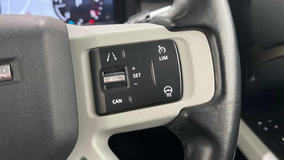 Used Land Rover Defender 2020 for sale - 76338864: Photo 69