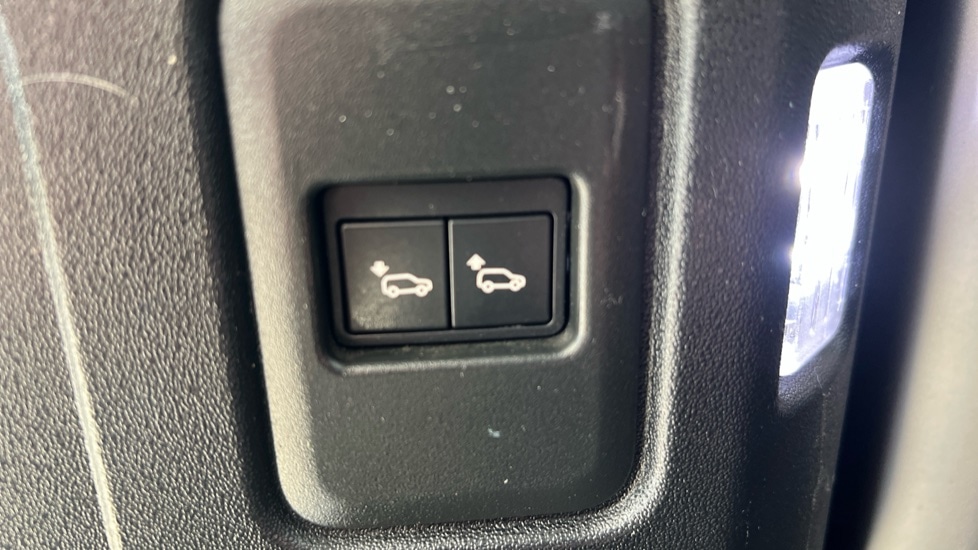 Used Land Rover Defender 2020 for sale - 76338864: Photo 88