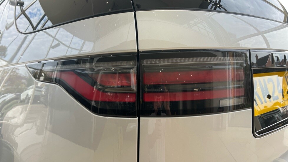 Used Land Rover Discovery 2024 for sale - 76297489: Photo 19