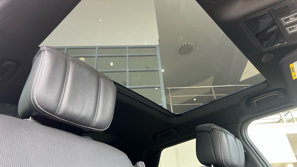 Used Land Rover Discovery 2024 for sale - 76297489: Photo 21