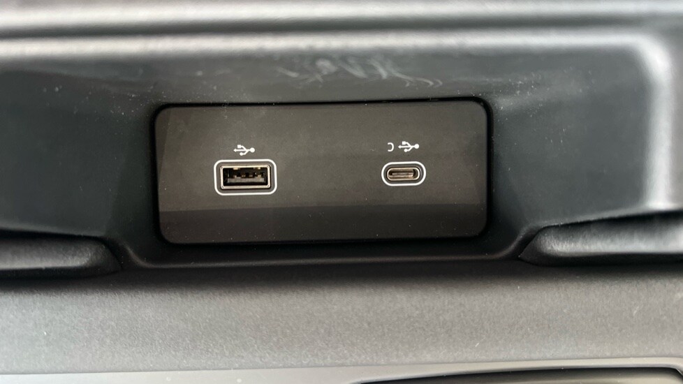 Used Land Rover Discovery 2024 for sale - 76297489: Photo 63