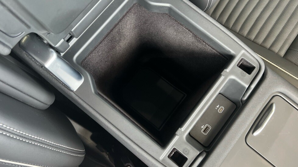 Used Land Rover Discovery 2024 for sale - 76297489: Photo 64