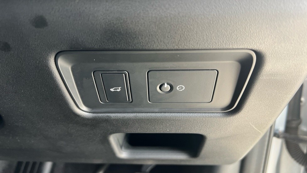 Used Land Rover Discovery 2024 for sale - 76297489: Photo 73