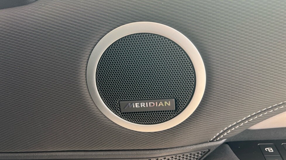 Used Land Rover Discovery 2024 for sale - 76297489: Photo 78