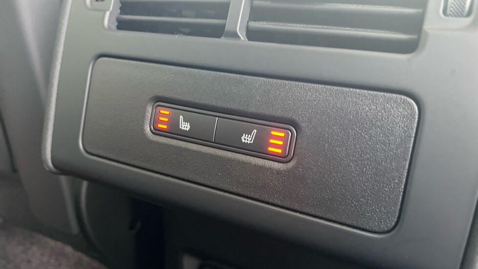 Used Land Rover Discovery 2024 for sale - 76297489: Photo 82