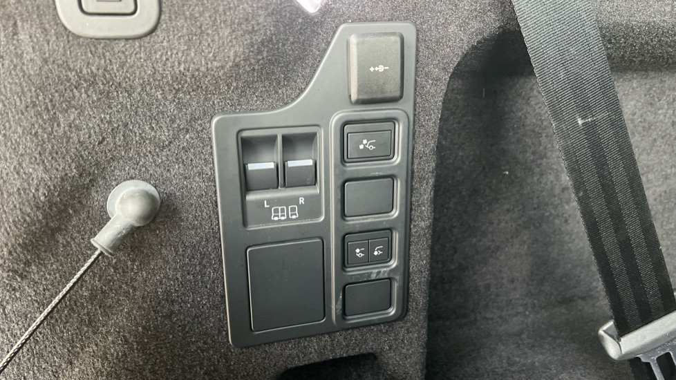 Used Land Rover Discovery 2024 for sale - 76297489: Photo 86