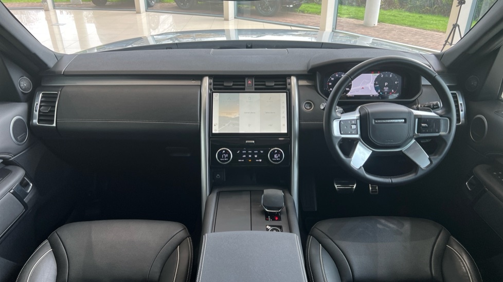 Used Land Rover Discovery 2024 for sale - 76297489: Photo 9