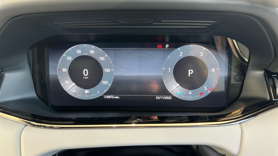 Used Land Rover Range Rover Evoque 2025 for sale - 76640320: Photo 16