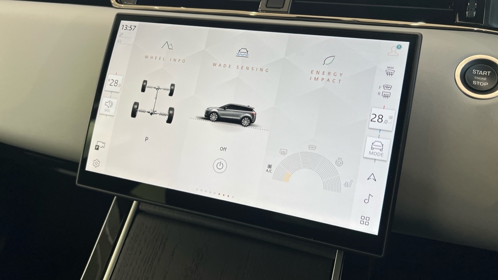 Used Land Rover Range Rover Evoque 2025 for sale - 76640320: Photo 51