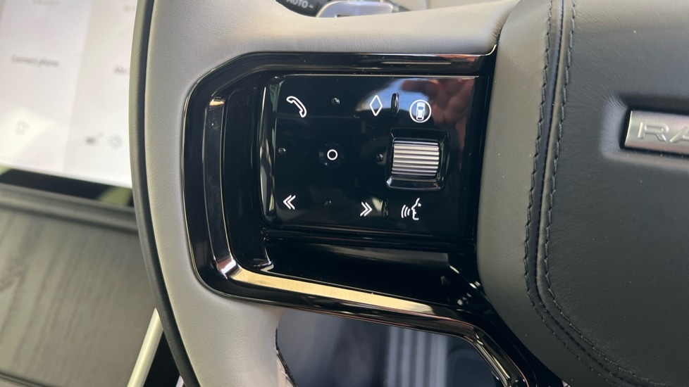 Used Land Rover Range Rover Evoque 2025 for sale - 76640320: Photo 70