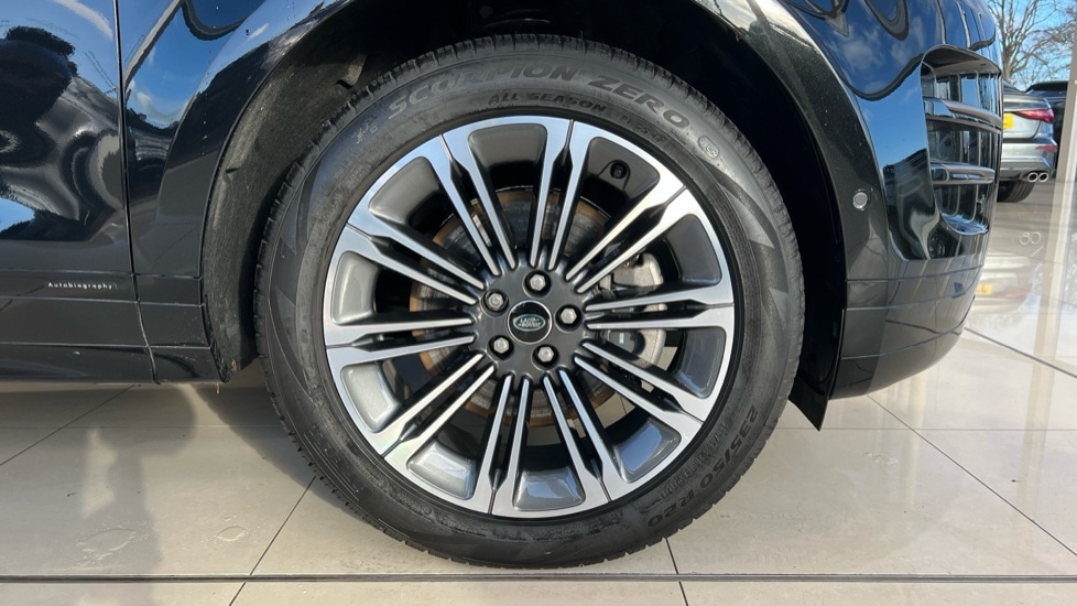 Used Land Rover Range Rover Evoque 2025 for sale - 76640320: Photo 8