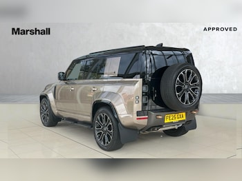 Used Land Rover Defender 2025 for sale - 75404119: Photo