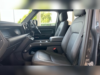Used Land Rover Defender 2024 for sale - 75395493: Photo