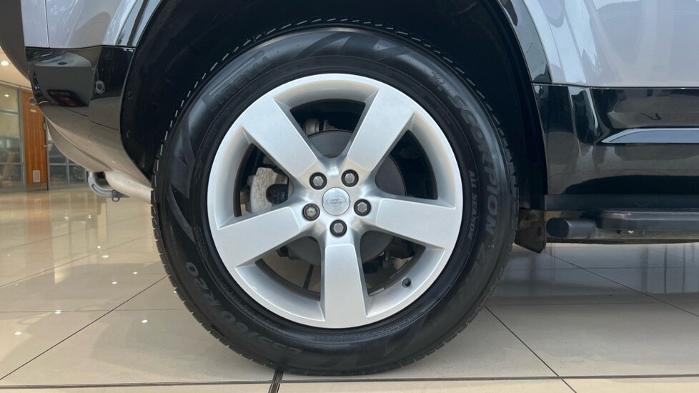 Used Land Rover Defender 2024 for sale - 76099979: Photo 32