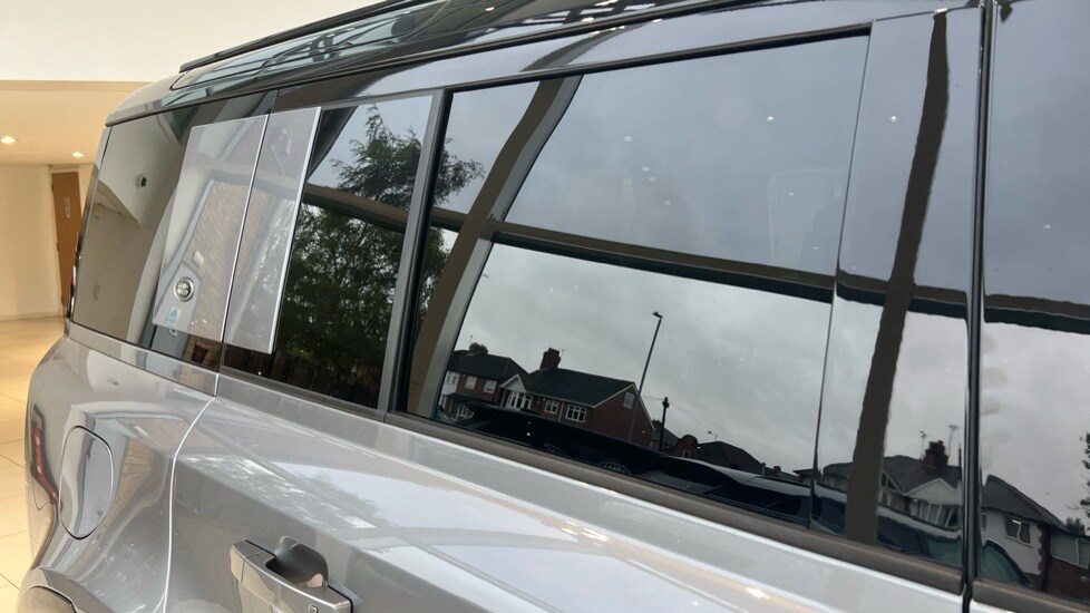 Used Land Rover Defender 2024 for sale - 76099979: Photo 44