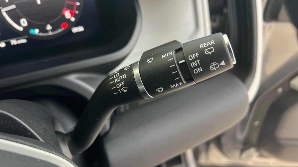 Used Land Rover Defender 2024 for sale - 76099979: Photo 71